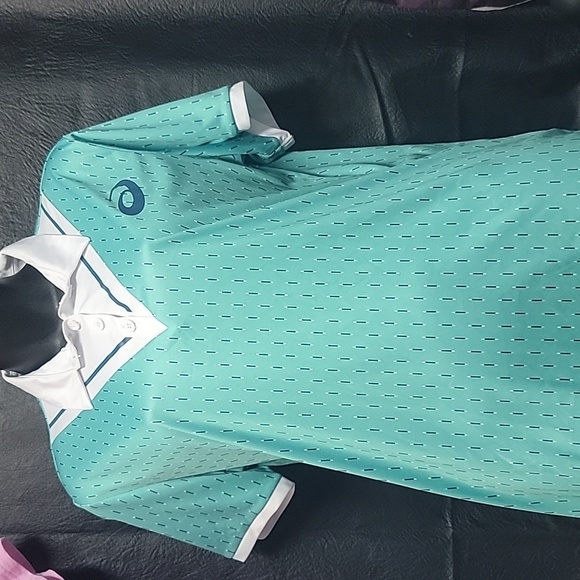 Asics woman's Size L Green and Blue. - Picture 1 of 8